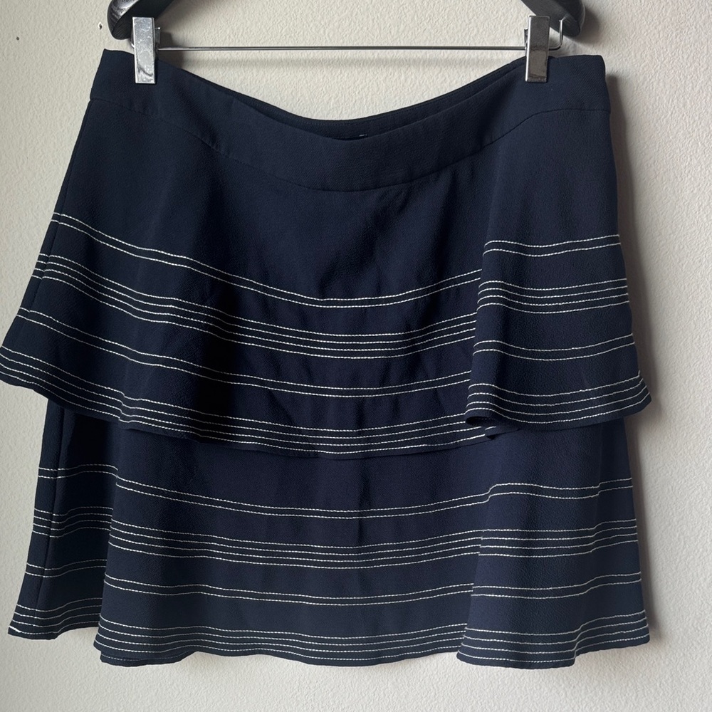 NWY Banana Republic Navy and White Striped Skirt
